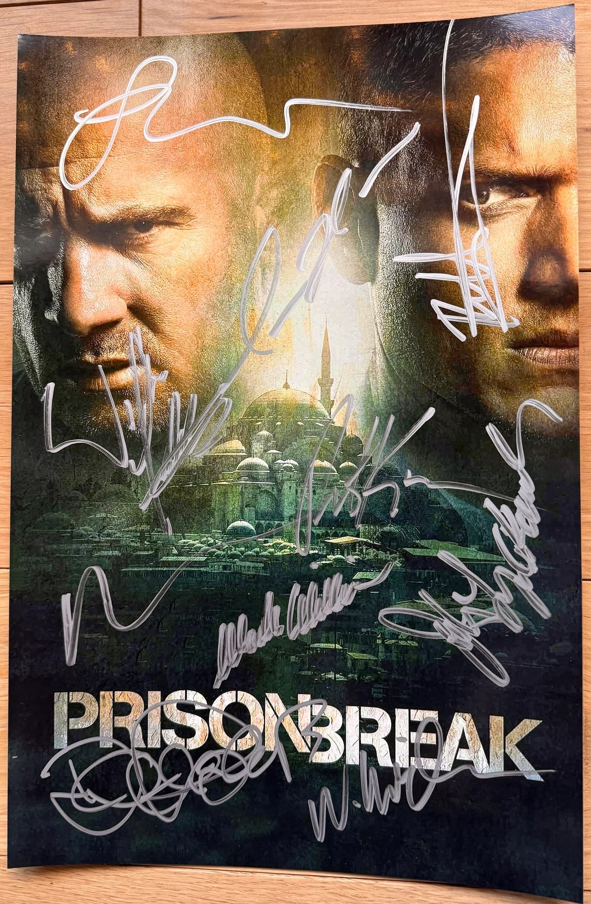 A cast autographed photo poster of the television series, Prison Break. Signed photo of Dominic Purcell, Wentworth Miller, Amaury Nolasco, Robert Knepper, Sarah Wayne Callies, Wade Williams, William Fichtner, Paul Adelstein, Rockmond Dunbar and Jodi Lyn O'Keefe in silver ink marker signatures. Photograph autographs for sale on 8x12 inch picture.